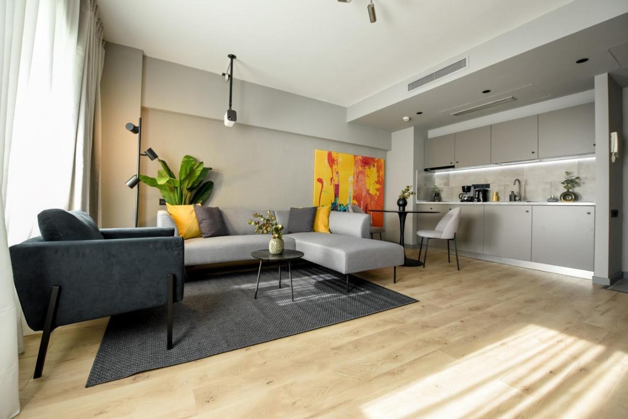 Luxury Apartment Near Radisson Hotel - Wall Projector & Modern Design Bucharest Exterior photo