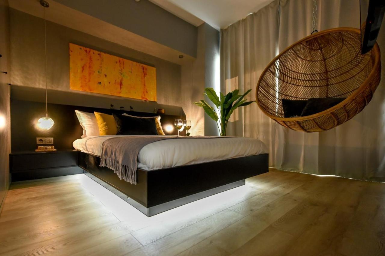 Luxury Apartment Near Radisson Hotel - Wall Projector & Modern Design Bucharest Exterior photo