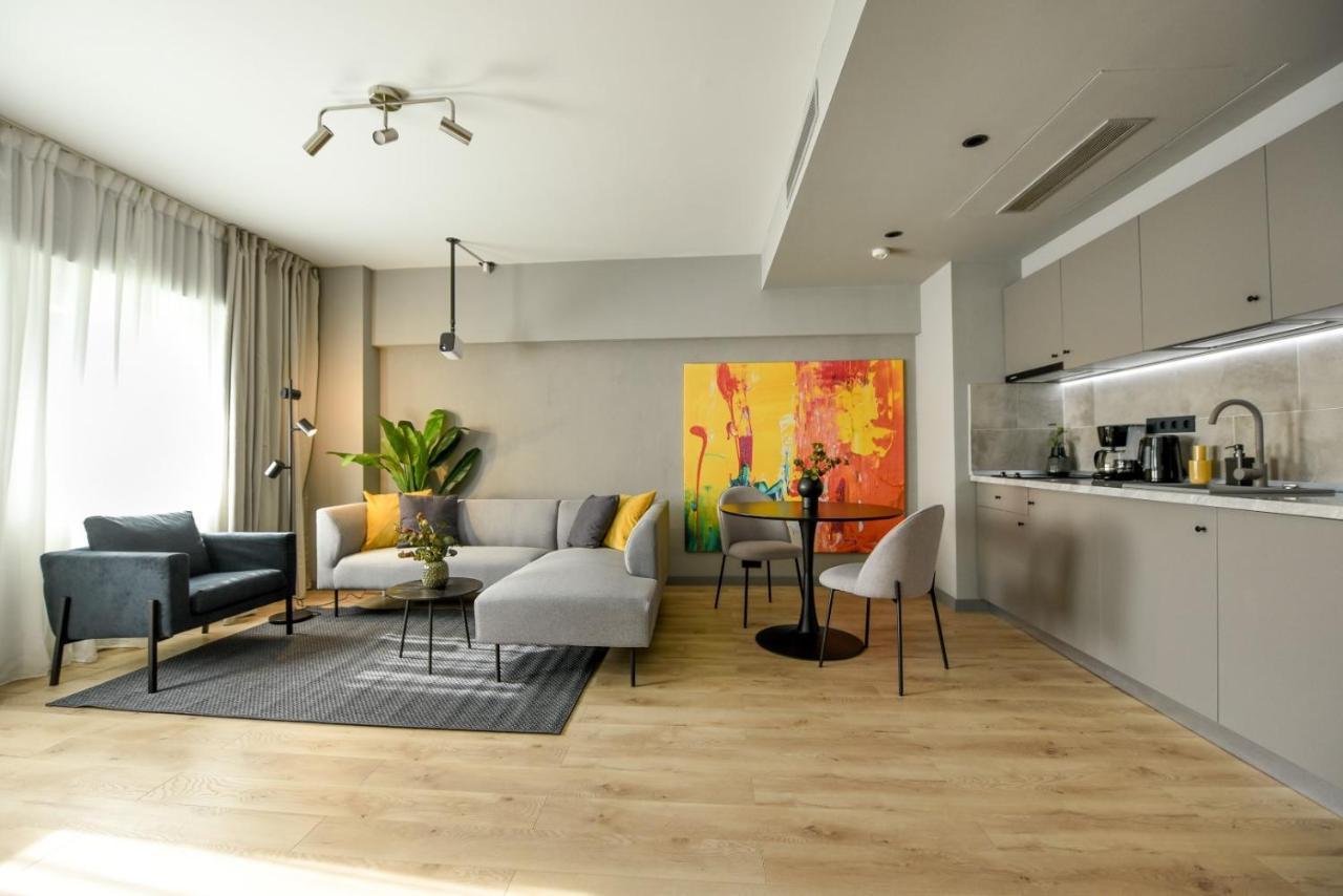 Luxury Apartment Near Radisson Hotel - Wall Projector & Modern Design Bucharest Exterior photo